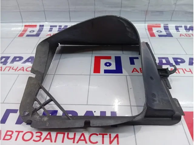 Воздуховод интеркулера правый Audi Q7 7L0117340