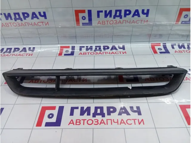 Решетка в бампер передний Audi Q7 4L0807683