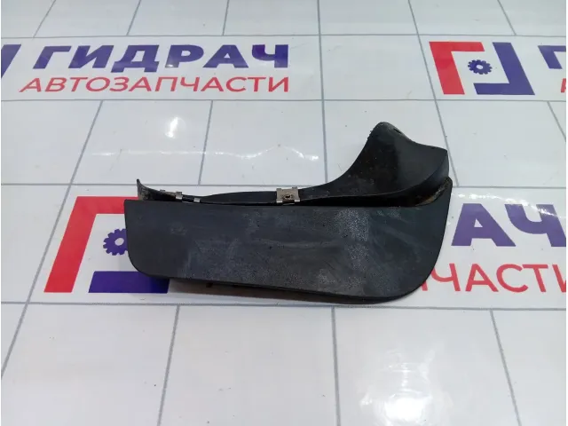 Брызговик передний левый Audi Q7 4L0807513A