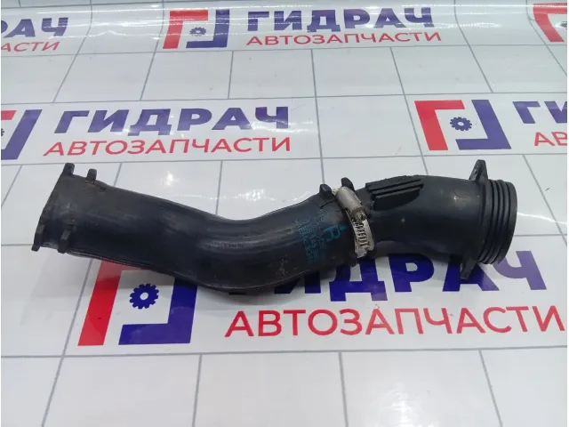 Патрубок интеркулера левый Audi Q7 7L8145980