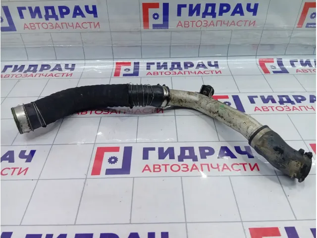 Патрубок интеркулера Audi Q7 7L8145942A