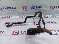 Трубка системы охлаждения Audi Q7 057121075AF