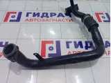 Трубка системы охлаждения Audi Q7 057121481G