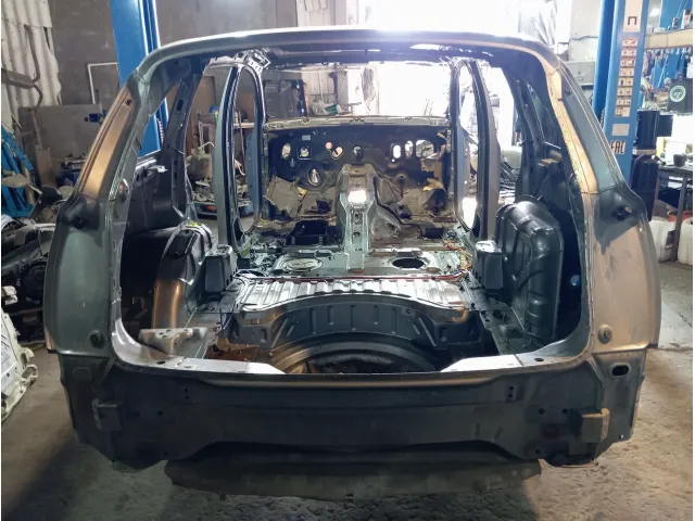 Панель задняя Audi Q7 4L0813307C