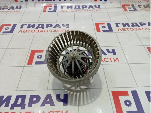 Моторчик отопителя (печки) Audi Q7 4L1820021