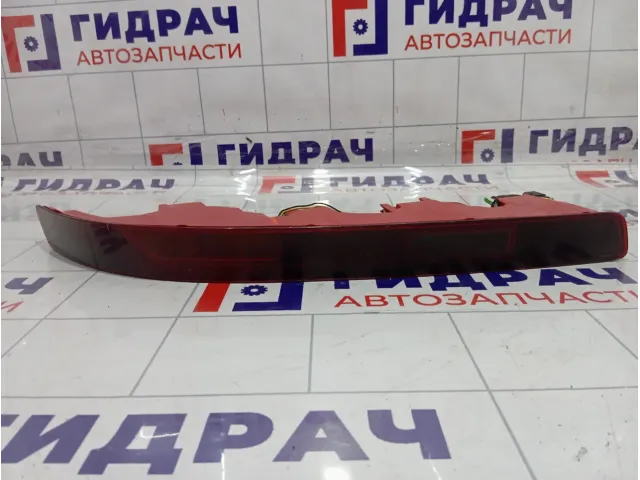 Фонарь задний в бампер левый Audi Q7 4L0945095