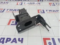 Кронштейн бампера усилителя передний левый Audi Q7 4L0807133A