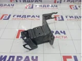 Кронштейн бампера усилителя передний правый Audi Q7 4L0807134A
