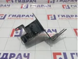 Кронштейн бампера усилителя передний правый Audi Q7 4L0807134A