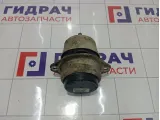 Опора двигателя Audi Q7 7L8199131B