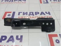 Кронштейн воздушного фильтра правый Audi Q7 4L0805698