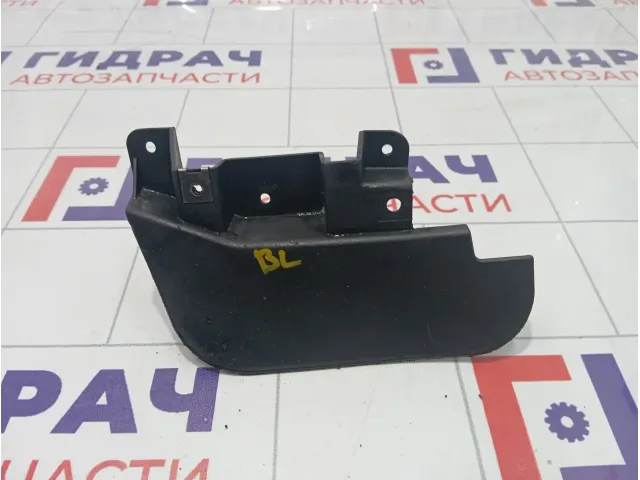 Брызговик задний левый Audi Q7 4L0854815