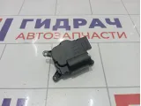 Моторчик заслонки отопителя (печки) Audi Q7 1L0907511AE