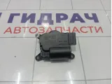Моторчик заслонки отопителя (печки) Audi Q7 1L0907511AD
