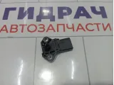 Датчик абсолютного давления Audi Q7 038906051C