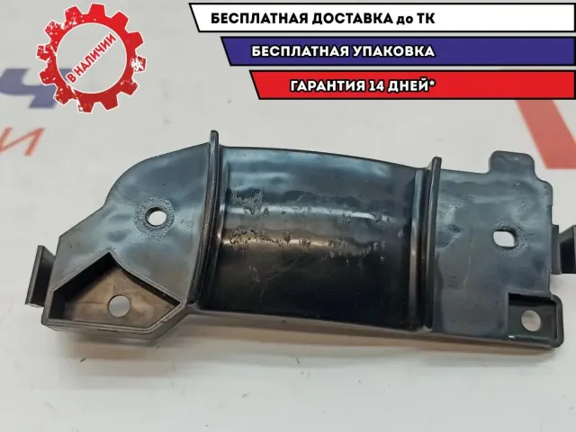 Кронштейн ремня безопасности левый Audi Q7 4L0857817.