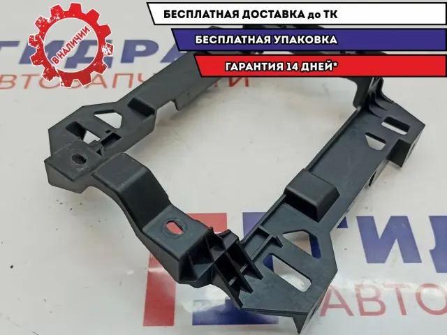 Кронштейн Audi Q7 4L0863531A.