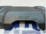 Кронштейн правый Audi Q7 4L0810498C.