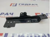 Кронштейн корпуса воздушного фильтра Audi Q7 4L0805698.