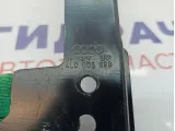 Кронштейн корпуса воздушного фильтра Audi Q7 4L0805698.