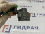 Датчик регулировки дорожного просвета Audi Q7 7L0616213D. Передний левый.
