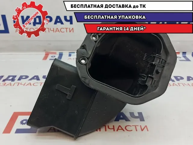 Воздухозаборник Audi Q7 7L0819049.
