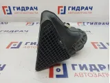 Воздухозаборник Audi Q7 7L0819049.