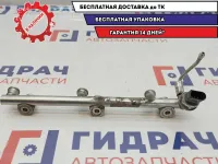 Рейка топливная Audi Q7 03H133317B.