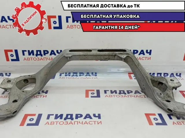 Балка передняя поперечная Audi Q7 7L0199207A. Сломано крепление.