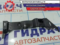 Кронштейн средней стойки левый Audi Q7 4L0858847.