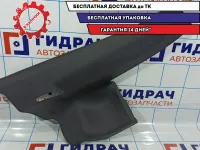 Обшивка стойки задней правой нижняя Audi Q7 4L0867768A.