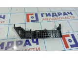 Кронштейн средней стойки правый Audi Q7 4L0858848.