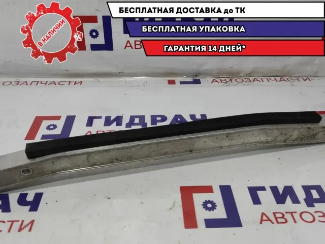 Усилитель двери задней правой Audi Q7 4L0833507.