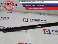 Накладка (уплотнитель наружный) стекла заднего левого Audi Q7 4L0839477.