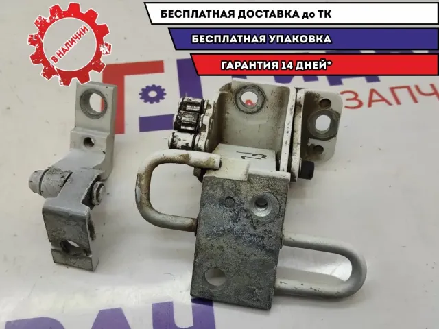 Петля двери передней левой Audi Q7 . Комплект.