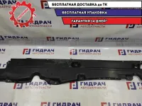 Защита антигравийная левая Audi Q7 7L8825211E. Дефекты.