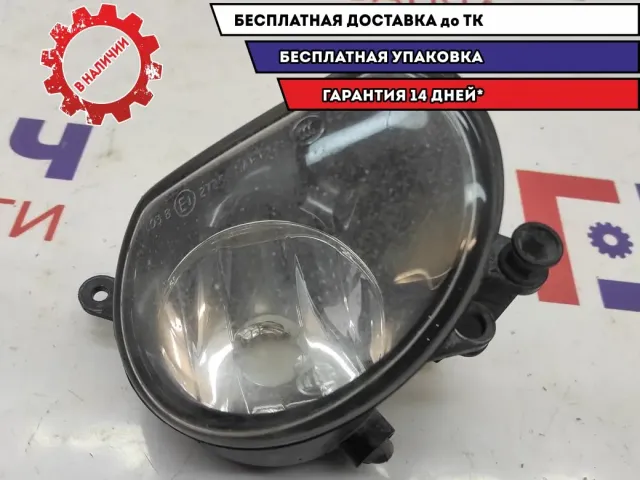 Фара противотуманная правая Audi Q7 4L0941700A.