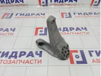 Кронштейн двигателя правый Audi Q7 7L8199308F