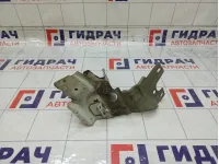 Кронштейн крепления крыла переднего правого Audi Q7 4L0805920