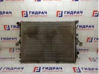 Радиатор основной Audi Q7 7L0121253A