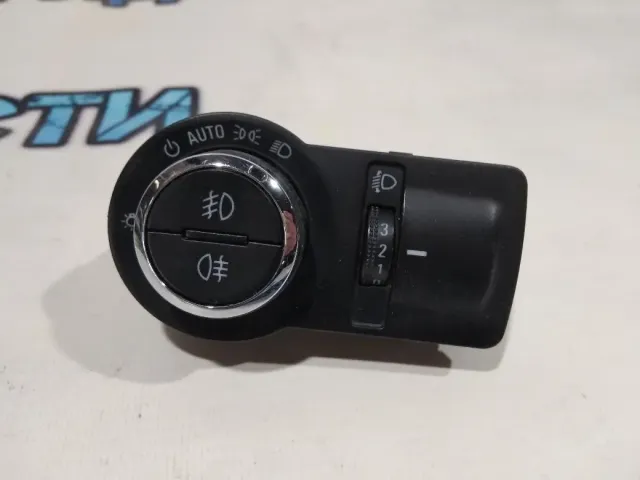 Переключатель света фар Chevrolet Aveo T300 95297019 Отличное состояние