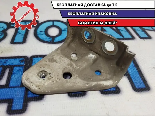 Кронштейн радиатора правый Chevrolet Aveo T300 95981353 Отличное состояние