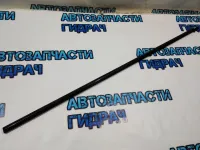 Накладка стекла заднего правого BMW 5 GT 2010 51357196394 Отличное состояние