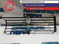 Решетка центральная BMW 5 GT 2010 Отличное состояние