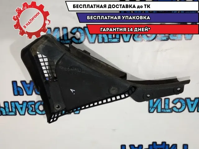 Решетка под лобовое стекло левая BMW 5 GT 2010 51717220181 Отличное состояние