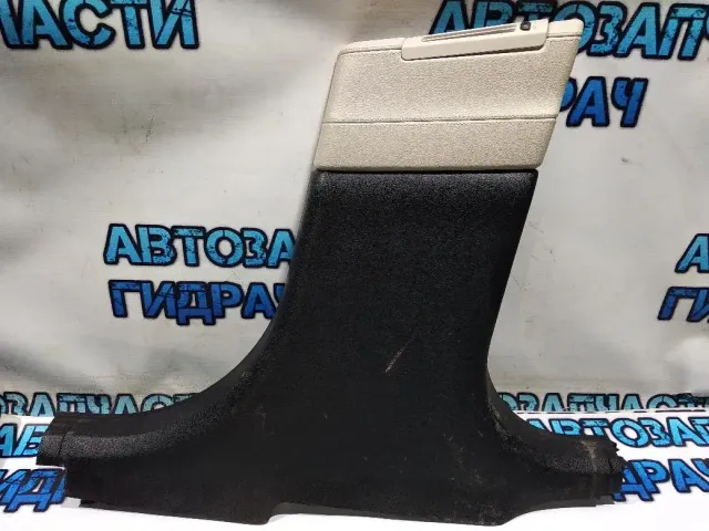 Накладка центральной стойки правой BMW 5 GT 2010 51437221704 Отличное состояние
