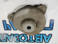 Кронштейн правый BMW 5 GT 2010 33316793638 Отличное состояние