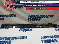 Кронштейн накладки порога правый BMW 5 GT 2010 51777201256 Отличное состояние