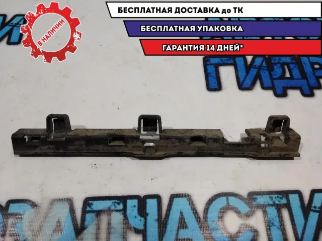 Кронштейн накладки порога левый BMW 5 GT 2010 51777201253 Отличное состояние