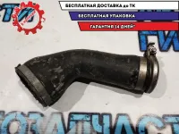 Патрубок интеркулера BMW 5 GT 2010 13717575408  Отличное состояние